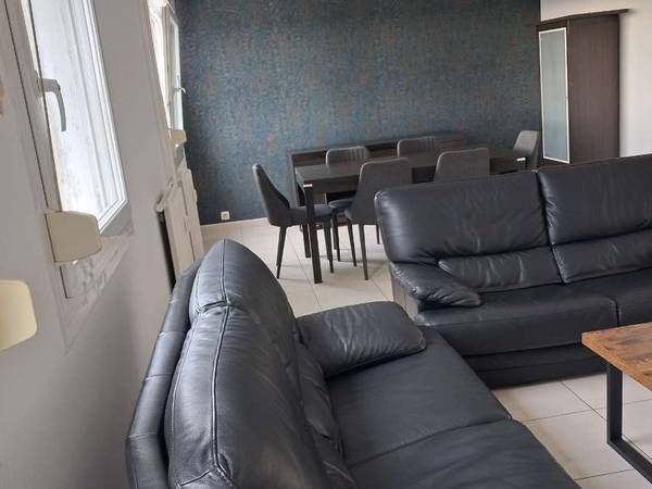 Colocation / Appartement 5 pièces de 100 m², Charleville-Mézières, Rue de la Porte de Bourgogne / Photo 2
