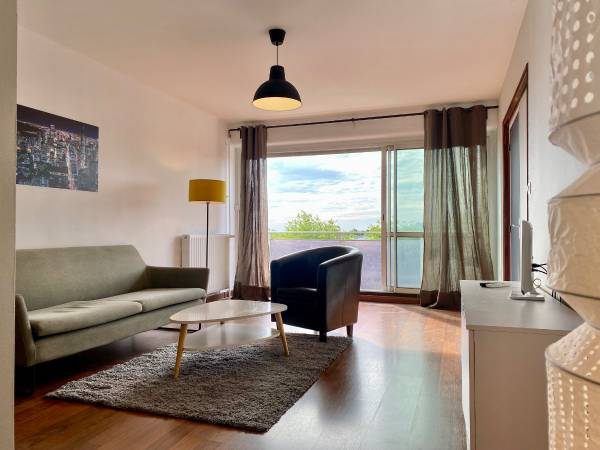 Colocation / Appartement 4 pièces de 77 m², Nantes, Rue Paul Eluard / Photo 2
