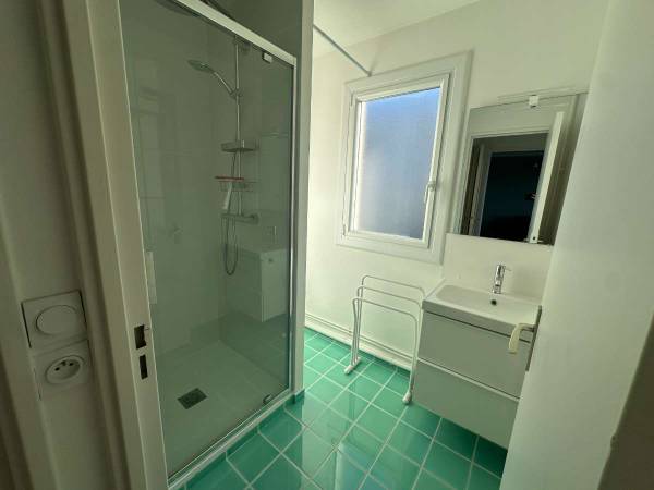 Location / Appartement 2 pièces de 57 m², Reims, Rue des 16e Et 22e Dragons / Photo 6