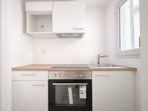 Location / Appartement 1 pièce de 19 m², Aix-en-Provence, Rue Emeric David / Photo 2