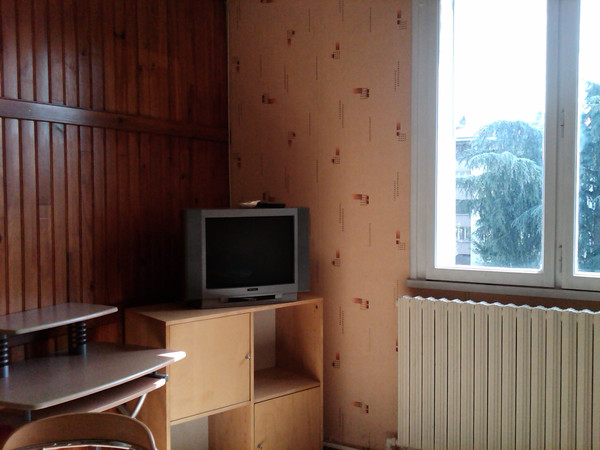 Colocation / Appartement 5 pièces de 78 m², Vénissieux, Rue Anatole France / Photo 2