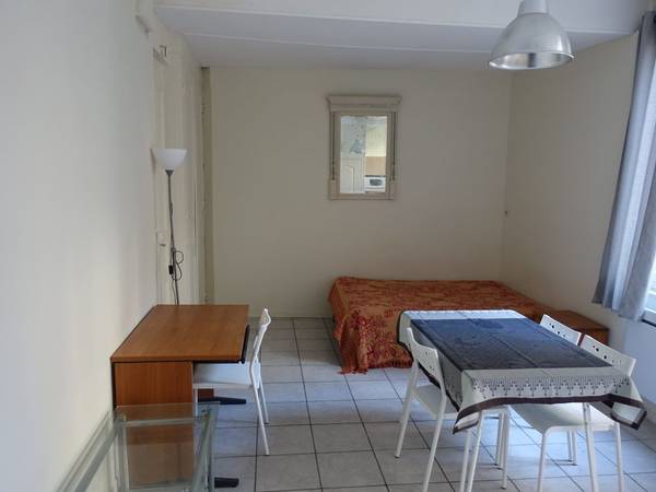 Location / Studio, Troyes / Photo 2