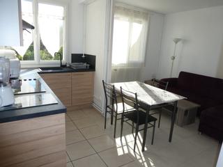 Room share / 5 rooms apartment · 75 m², Saint-Martin-d'Hères, Rue Galilée
