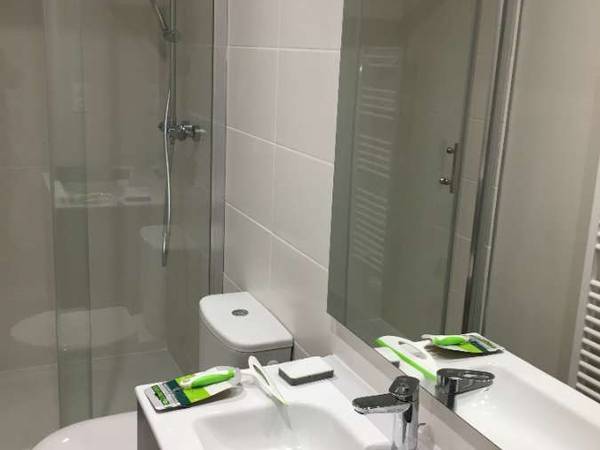 Colocation / Maison 10 pièces de 250 m², Bordeaux, Rue François le Gallais / Photo 2