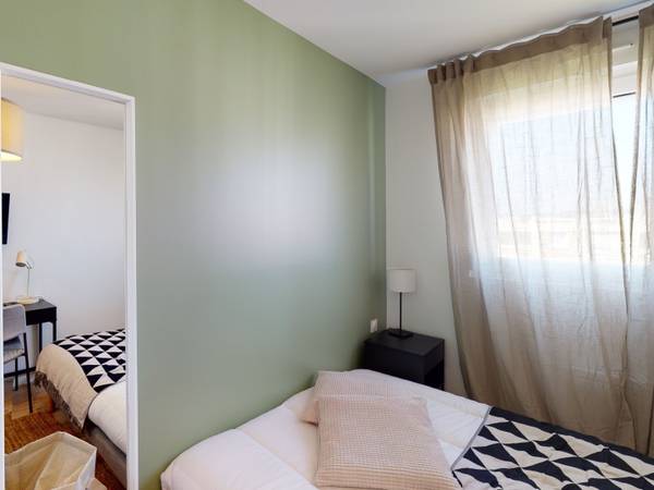 Colocation / Appartement 6 pièces de 91 m², Rouen, Rue Grand Feu / Photo 8