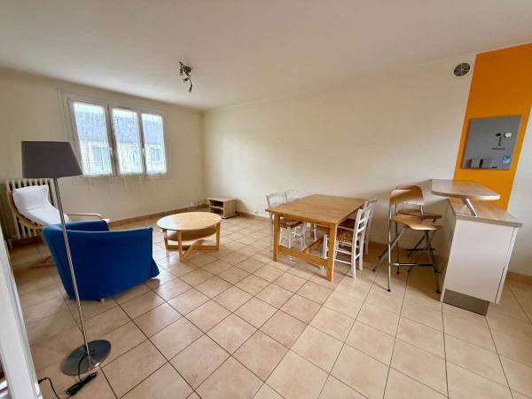 Colocation / Appartement 5 pièces de 134 m², Le Rheu, Avenue des Bruyères / Photo 2