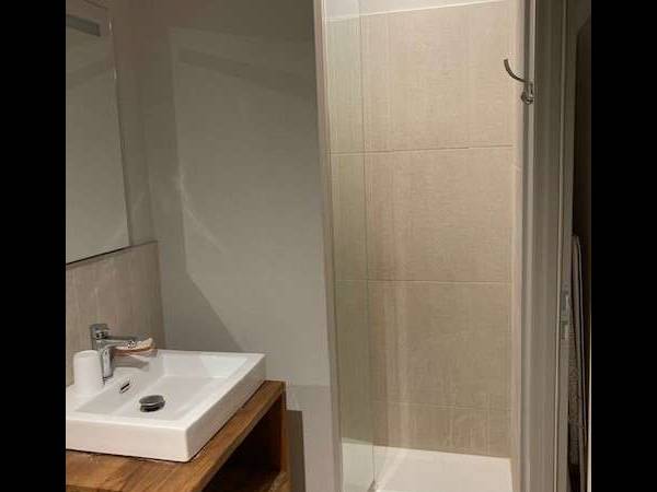 Location / Appartement 1 pièce de 25 m², Bordeaux, Avenue de Mirmont / Photo 7