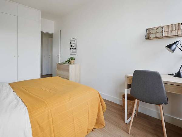 Coliving / Appartement 10 pièces de 200 m², Paris, Boulevard Pasteur / Photo 2