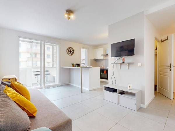 Colocation / Appartement 4 pièces de 65 m², Grenoble, Boulevard Joseph Vallier / Photo 2