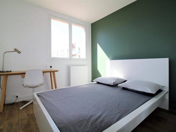 Colocation / Appartement 4 pièces de 72 m², Vitry-sur-Seine, Rue Julian Grimau / Photo 6