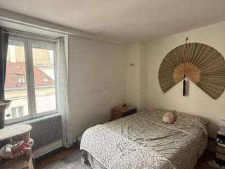 Room share / 4 rooms building · 75 m², Paris, Rue de Sèvres