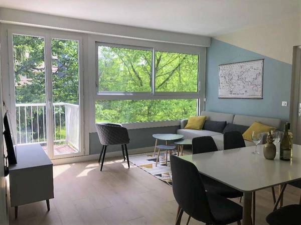 Colocation / Appartement 6 pièces de 101 m², Pau, Rue André Ampère / Photo 2