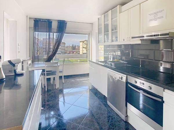 Colocation / Appartement 6 pièces de 105 m², Annemasse, Place du Jumelage / Photo 3