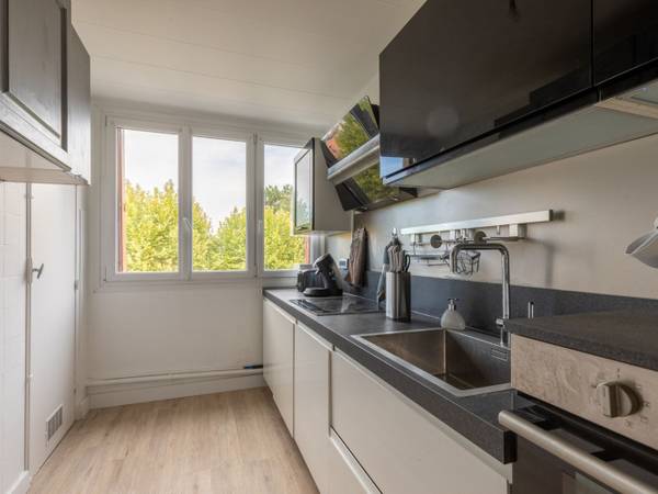 Room share / 5 rooms apartment · 86 m², Villeurbanne, Rue du 8 Mai 1945 / Photo 2