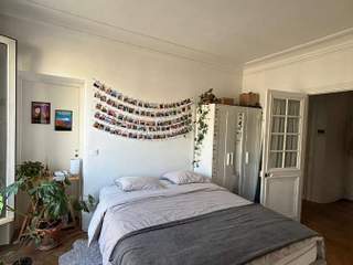 Colocation / Appartement 4 pièces de 84 m², Paris, Rue Perrault
