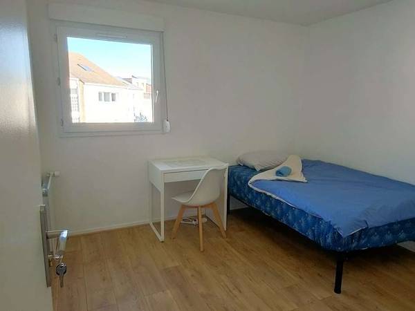 Flatsharing / 5-bedroom duplex · 102 m², Achères, Place Georges Brassens / Photo 8