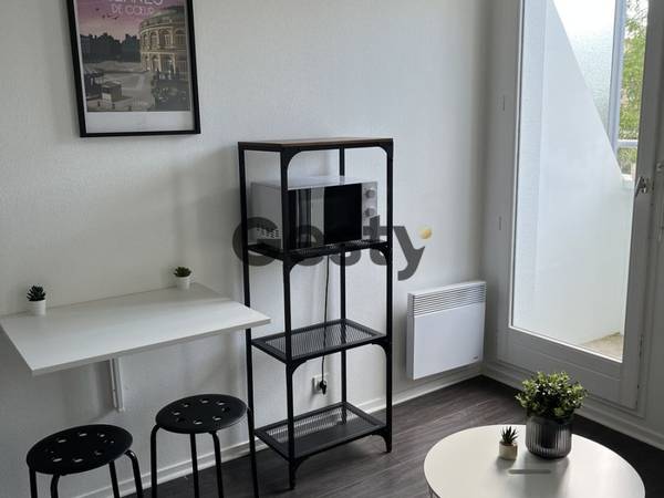Rental / 3-bedroom flat · 39 m², Rennes, Rue de Dinan / Photo 2