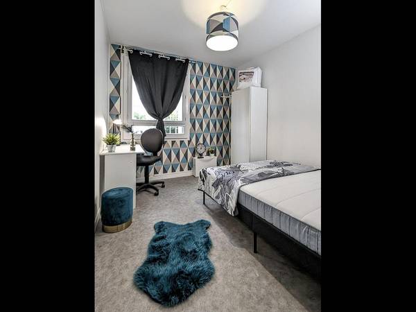 Colocation / Appartement 5 pièces de 80 m², Toulouse, Place du Morvan / Photo 9