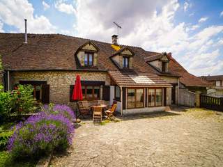 Colocation / Maison 7 pièces de 240 m², Thury, Rue des Faubourgs