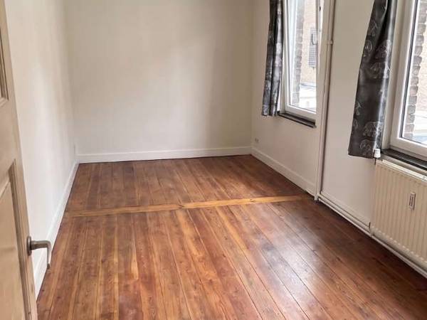 Colocation / Maison 10 pièces de 220 m², Liège, Rue des Vennes / Photo 9