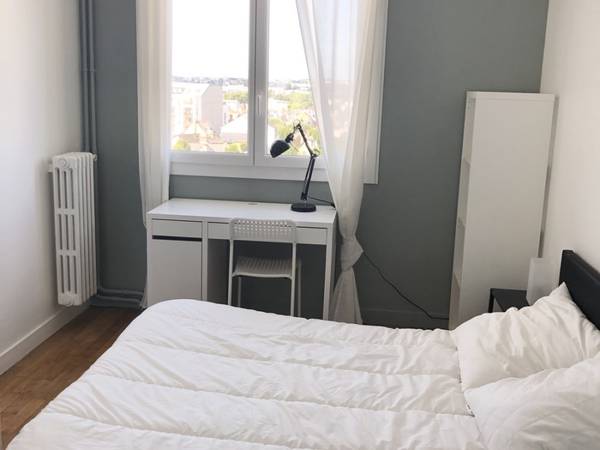 Colocation / Appartement 4 pièces de 69 m², Rennes, Rue Montaigne / Photo 2