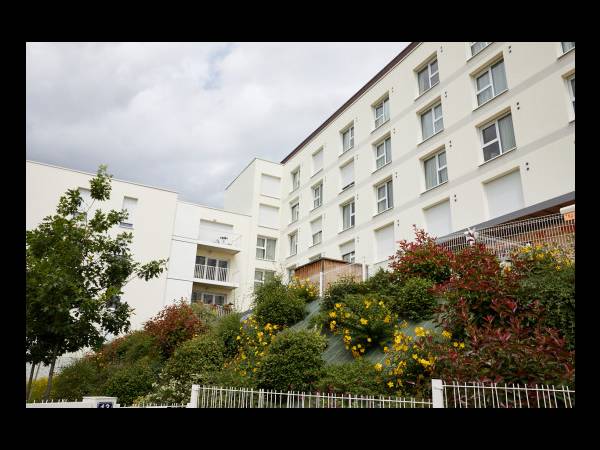 Location / Résidence 2 pièces de 43 m², Le Mans, 13 Rue de la Presle / Photo 2