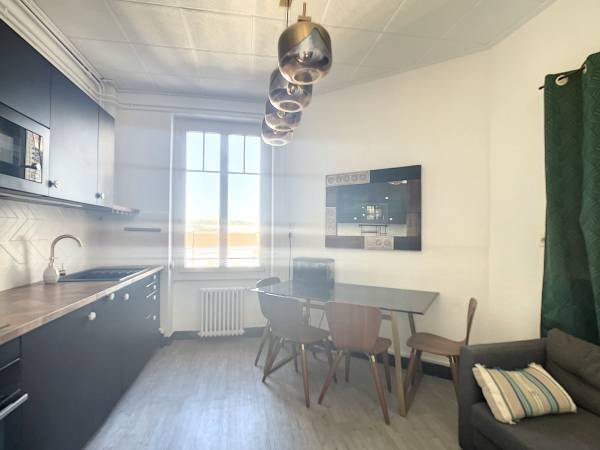 Colocation / Appartement 4 pièces de 105 m², Lyon, Rue Waldeck Rousseau / Photo 4