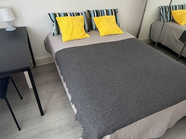 Student room / 3-bedroom flat · 70 m², Lyon, Rue Saint Romain / Photo 2