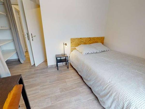 Coliving / Villa 10 pièces de 268 m², Villeurbanne, Rue René Prolongée / Photo 2