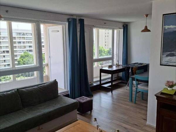 Sous-location / Appartement 8 pièces de 112 m², Villeurbanne, Rue du 1er Mars 1943 / Photo 10