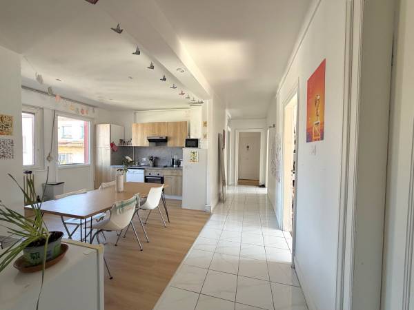 Colocation / Appartement 5 pièces de 95 m², Strasbourg, Rue de Berne / Photo 2