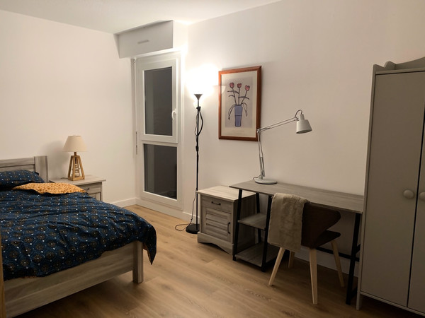 Colocation / Appartement 4 pièces de 95 m², Bordeaux, Passage des Graves / Photo 2