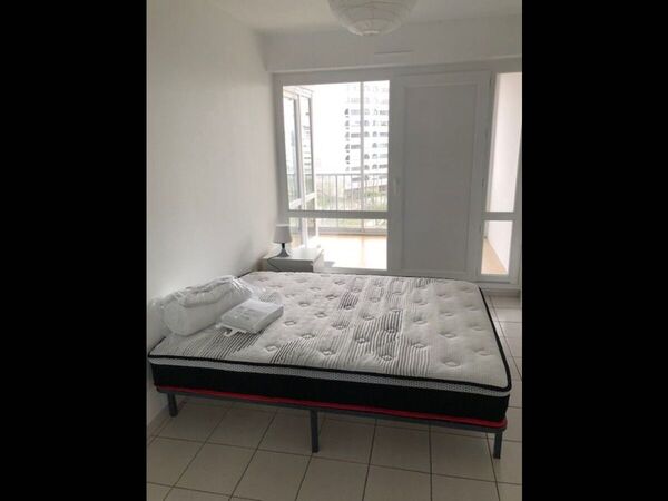Colocation / Appartement 4 pièces de 68 m², Talence / Photo 2