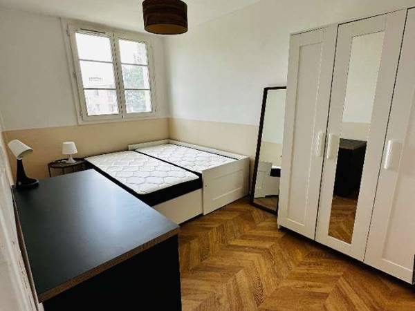 Colocation / Appartement 5 pièces de 70 m², Créteil, Route de Choisy / Photo 2