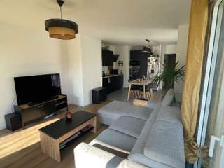 Colocation / Appartement 4 pièces de 81 m², Colombes, Rue des Champarons