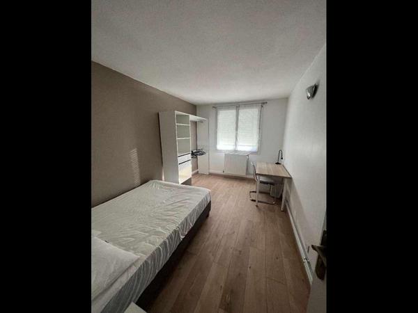 Flatsharing / 5-bedroom flat · 80 m², Pessac, Rue du Rossignol / Photo 8
