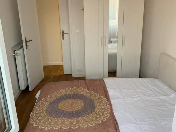 Colocation / Appartement 5 pièces de 85 m², Antony, Avenue Raymond Aron / Photo 11