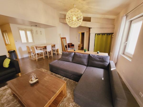 Colocation / Appartement 3 pièces de 80 m², Avignon, Rue Baraillerie / Photo 2