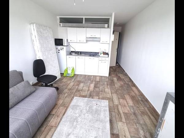 Location / Studio de 24 m², Aix-en-Provence / Photo 2