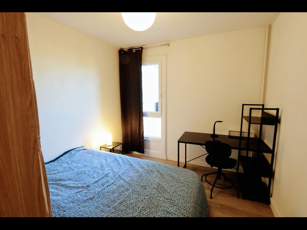 Flatsharing / 5-bedroom flat · 92 m², Limoges, Avenue Montjovis / Photo 2