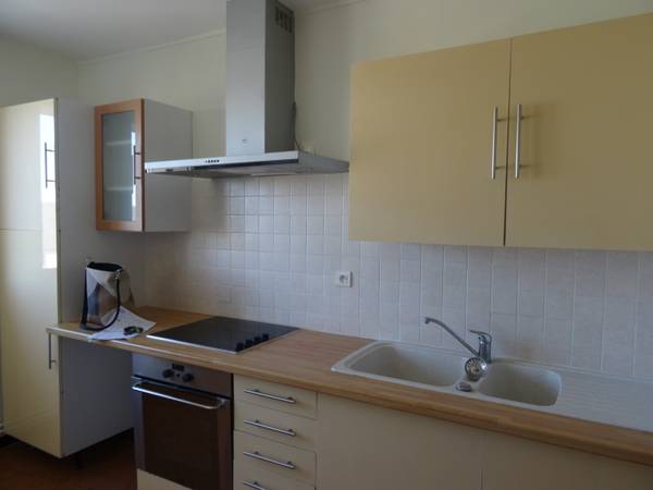 Location / Appartement 3 pièces de 60 m², Troyes, 143 Bis Rue de Preize / Photo 2