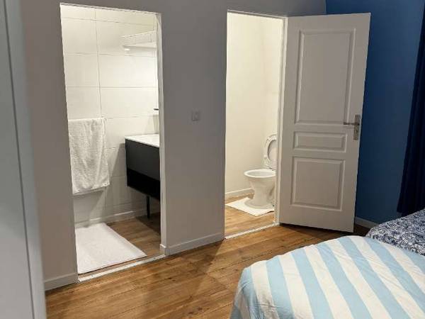 Colocation / Appartement 4 pièces de 100 m², Lille, Rue Roger Salengro / Photo 10