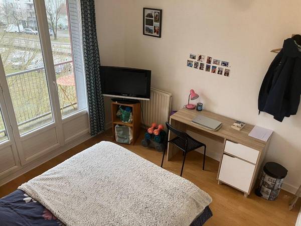 Flatsharing / 4-bedroom flat · 66 m², Saint-Martin-d'Hères, Rue Alphonse Allais / Photo 2
