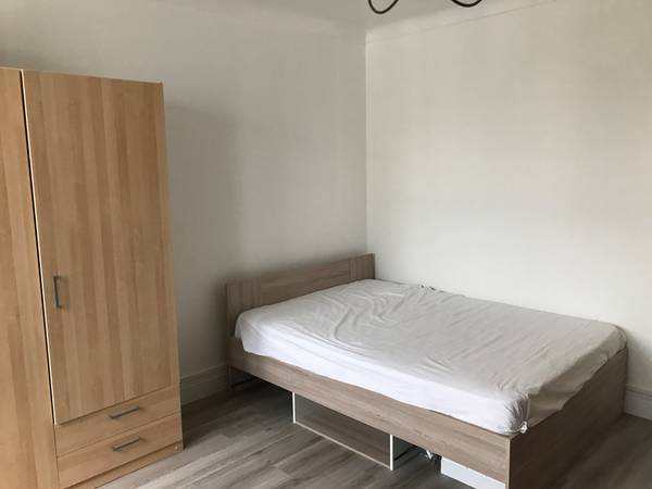 Colocation / Appartement 3 pièces de 72 m², Tours, Rue Michelet / Photo 5