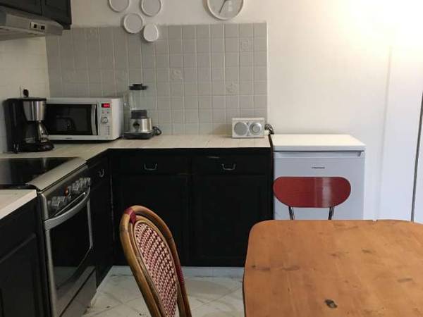 Colocation / Maison 2 pièces de 60 m², Montreuil, Rue de la Traverse / Photo 2