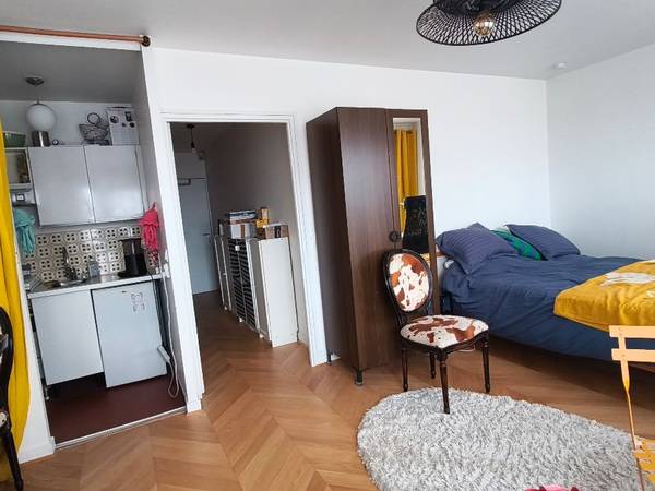 Location / Immeuble 1 pièce de 34 m², Paris, Rue du Javelot / Photo 2