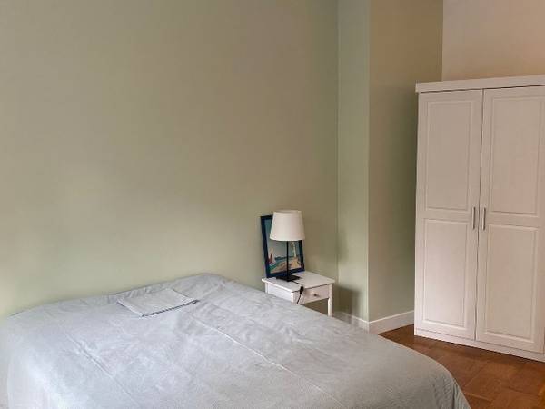 Colocation / Immeuble 4 pièces de 90 m², Paris, Rue de la Convention / Photo 2