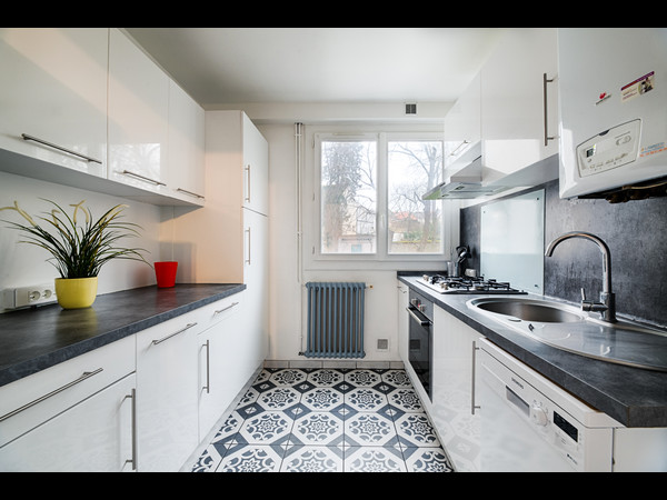 Colocation / Appartement 4 pièces de 60 m², Savigny-sur-Orge, Place Saint Georges / Photo 2