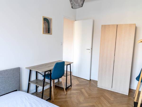 Colocation / Appartement 4 pièces de 75 m², Vénissieux, Rue Marcel Pagnol / Photo 2