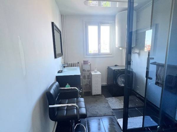 Colocation / Appartement 3 pièces de 70 m², Saint-Denis, Rue Paul Éluard / Photo 7